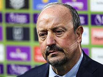 Reports: Everton call emergenc...